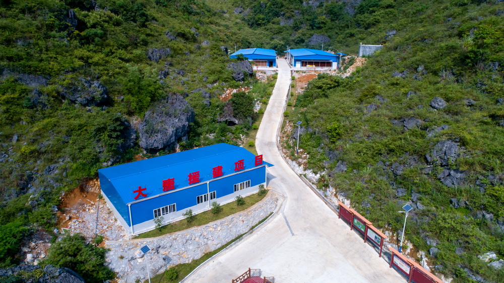 1678857319577037192.jpg 中国大唐援建的七百弄鸡种鸡育种场--黄嘉标摄1.jpg